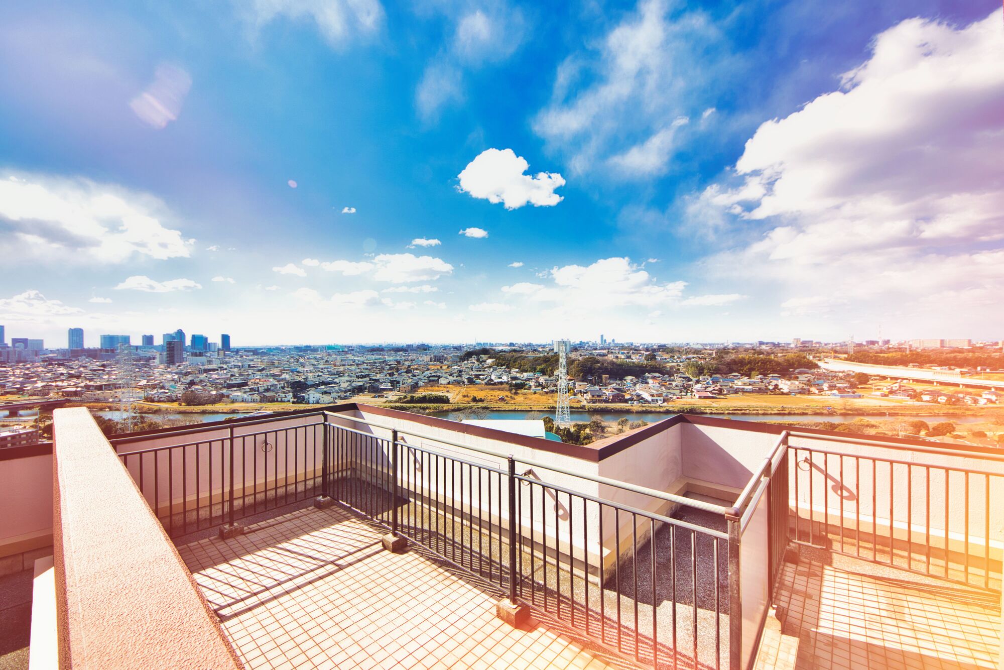 ROOFBALCONY｜花見川沿いのビッグコミュニティ「ガーデンプラザ新検見川」の屋上付きリノベーションルーム♪｜千葉市花見川区