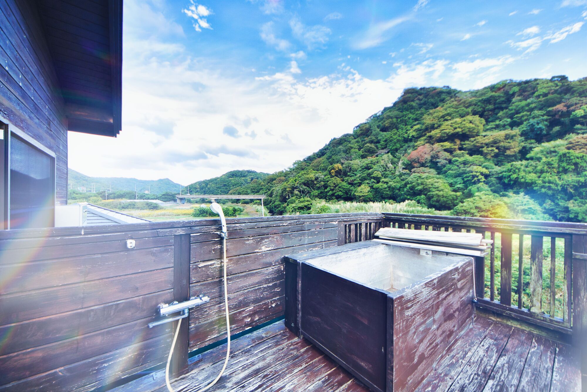 LOGHOUSE｜安房郡鋸南町にある満点の星空を楽しめるオシャレなログハウス♪｜安房郡鋸南町